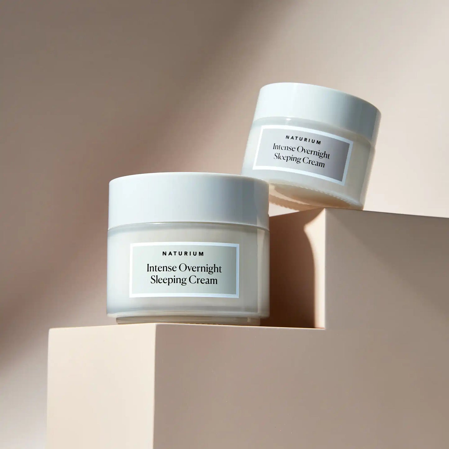intense-overnight-sleeping-cream-jumbo-e8 11_18_2021_Naturium0552-crop.webp