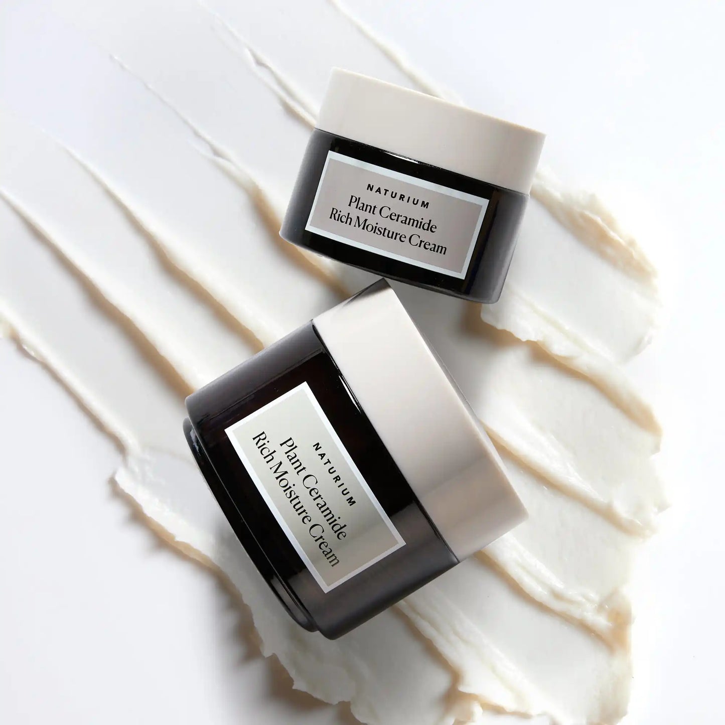 plant-ceramide-rich-moisture-cream-jumbo-n1 11_18_2021_Naturium0575-crop.webp